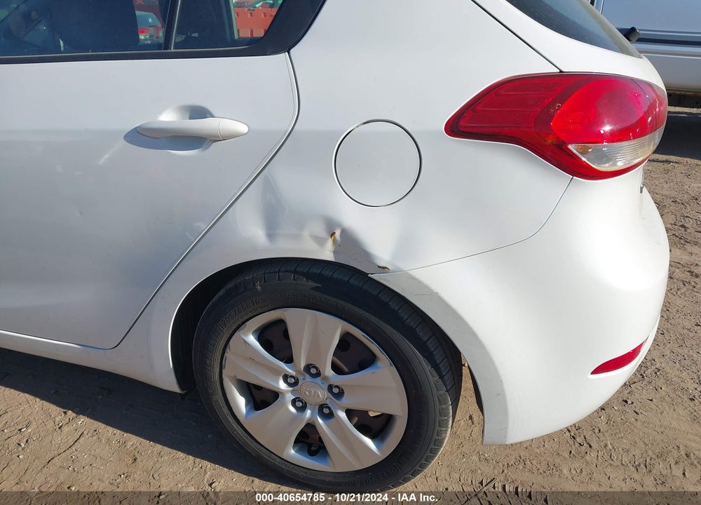 2016 KIA FORTE LX VIN: KNAFK5A87G5583621