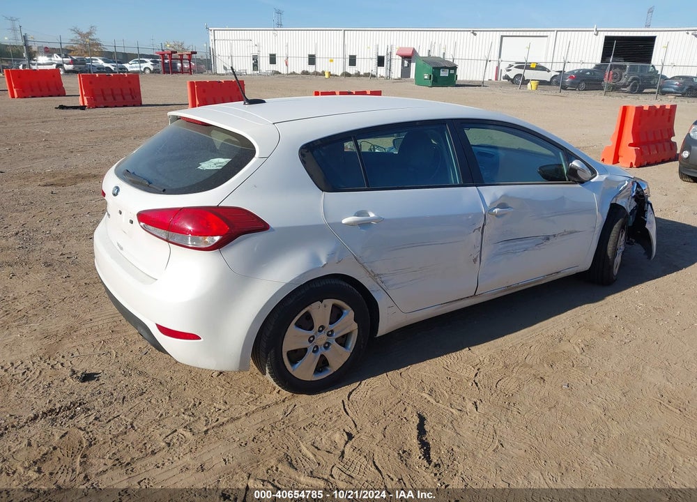 2016 KIA FORTE LX VIN: KNAFK5A87G5583621