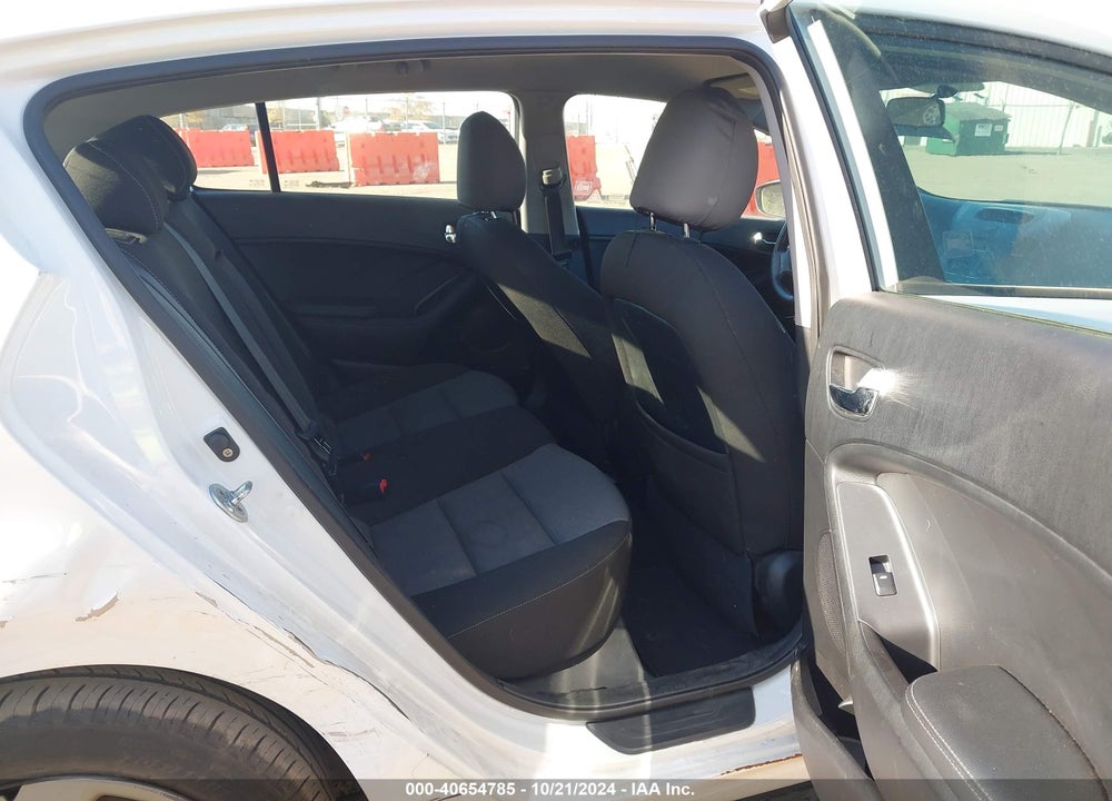 2016 KIA FORTE LX VIN: KNAFK5A87G5583621