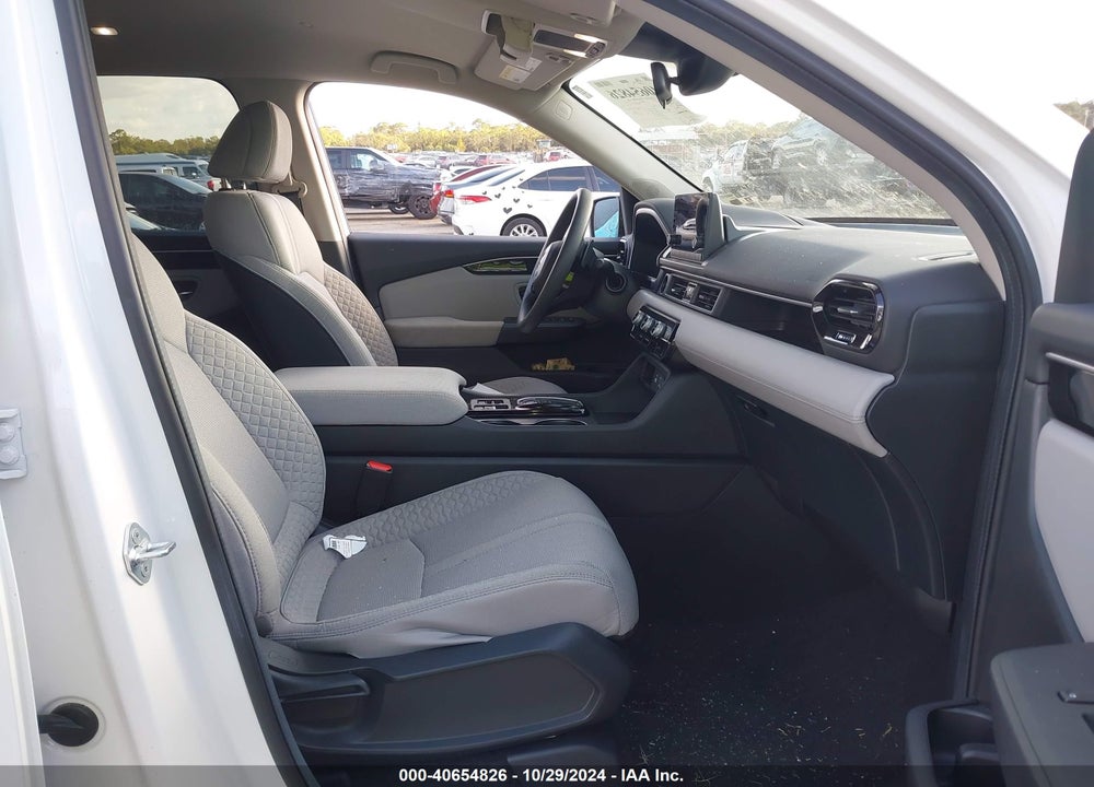 2024 HONDA PILOT VIN: 5FNYG2H22RB002122