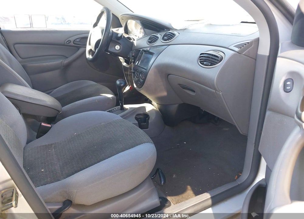 2004 FORD FOCUS SE VIN: 1FAFP36Z84W130291