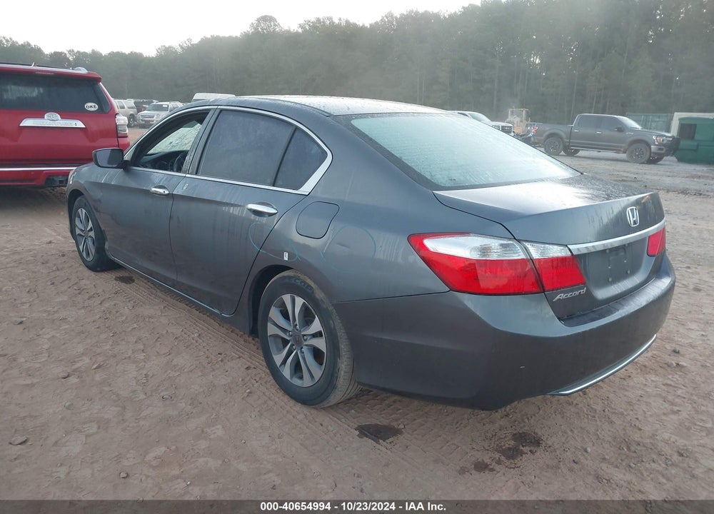 2015 HONDA ACCORD LX VIN: 1HGCR2F32FA236833