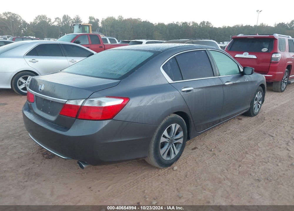 2015 HONDA ACCORD LX VIN: 1HGCR2F32FA236833
