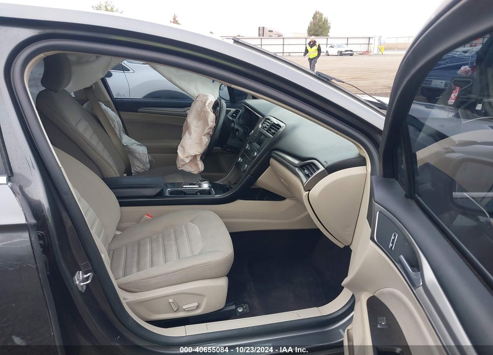 2017 FORD FUSION SE VIN: 3FA6P0H74HR235753