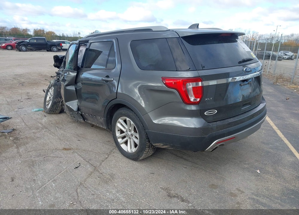 2017 FORD EXPLORER XLT VIN: 1FM5K7DH4HGA15494