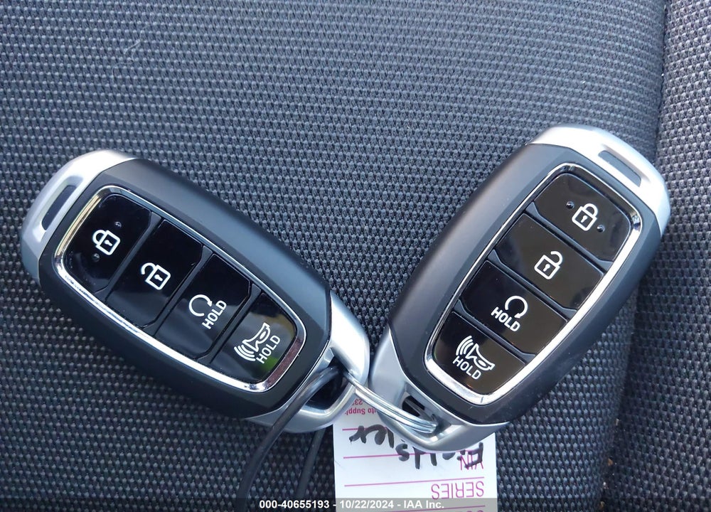 2024 HYUNDAI VENUE LIMITED VIN: KMHRC8A37RU325381