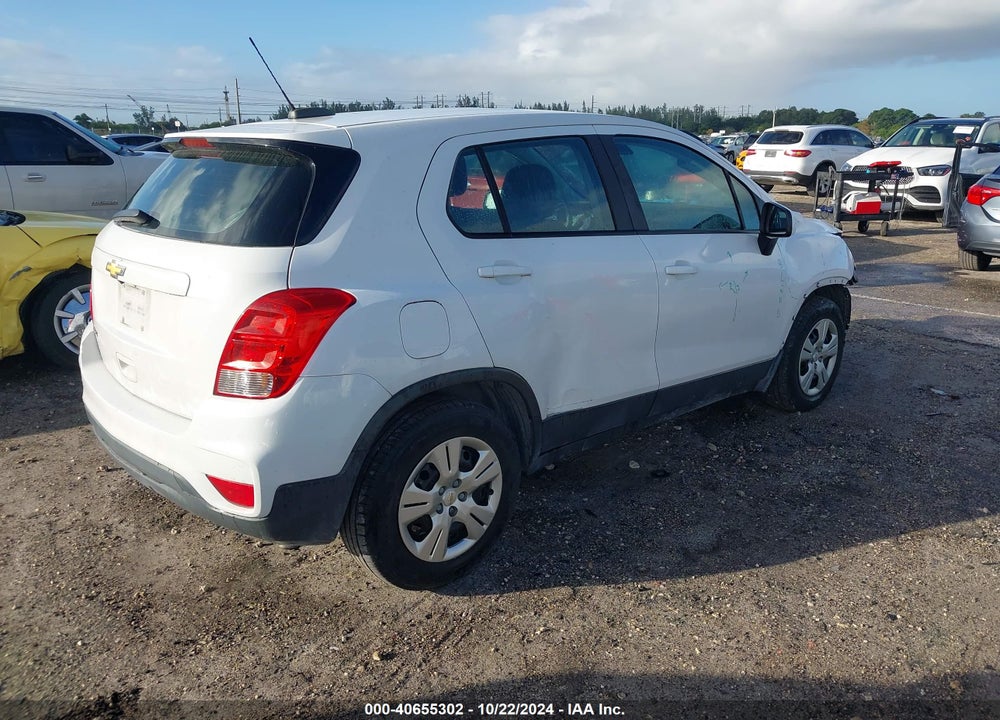 2017 CHEVROLET TRAX LS VIN: 3GNCJKSB0HL232026