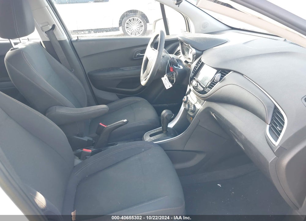 2017 CHEVROLET TRAX LS VIN: 3GNCJKSB0HL232026