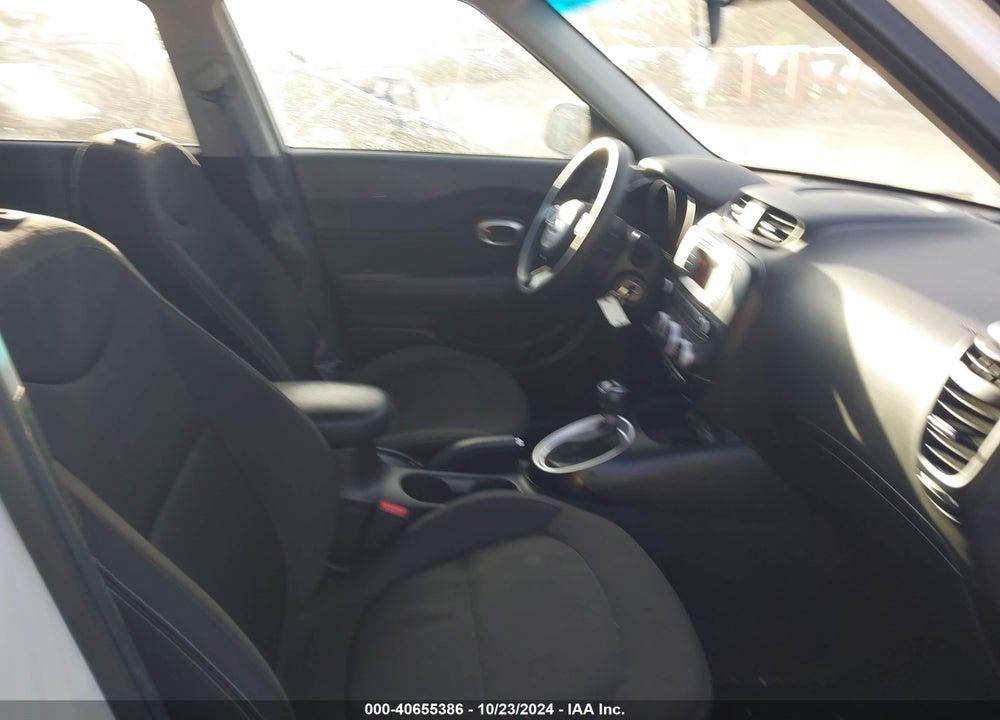 2016 KIA SOUL VIN: KNDJN2A2XG7352568