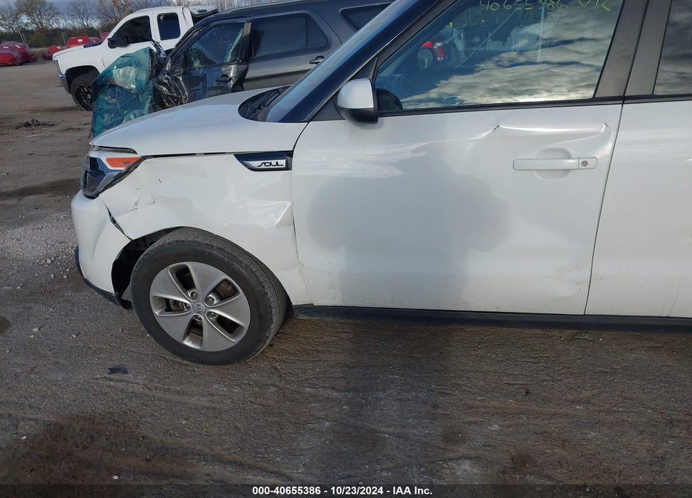 2016 KIA SOUL VIN: KNDJN2A2XG7352568