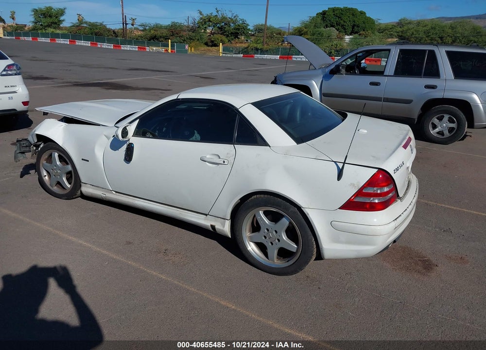 2002 MERCEDES-BENZ SLK 230 KOMPRESSOR VIN: WDBKK49F92F268061