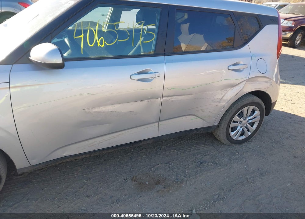 2020 KIA SOUL LX VIN: KNDJ23AU4L7097247