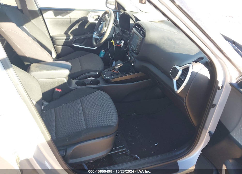 2020 KIA SOUL LX VIN: KNDJ23AU4L7097247