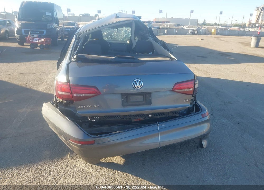 2017 VOLKSWAGEN JETTA 1.4T SE VIN: 3VWDB7AJ0HM259413