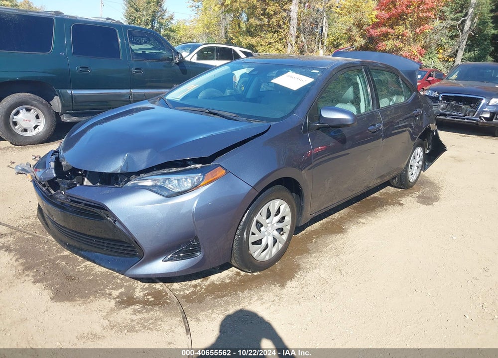 2018 TOYOTA COROLLA LE VIN: 2T1BURHE1JC096570