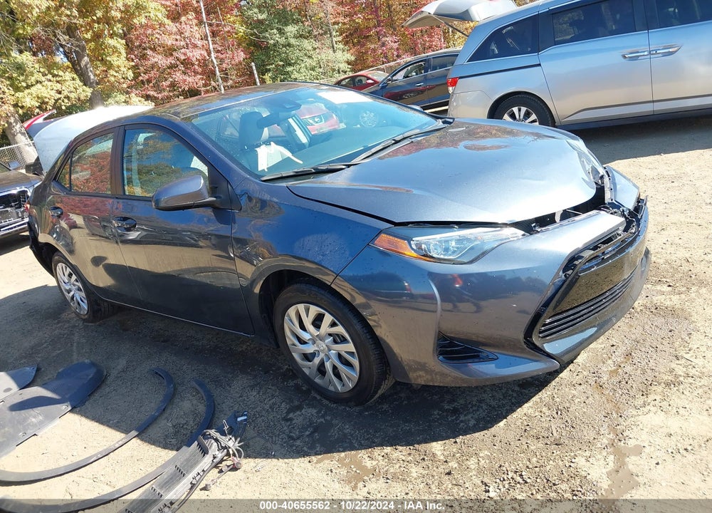 2018 TOYOTA COROLLA LE VIN: 2T1BURHE1JC096570