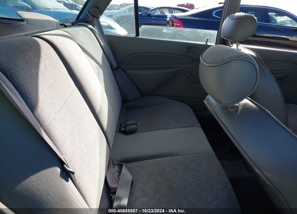 1998 FORD ESCORT SE VIN: 3FAFP15P7WR195451
