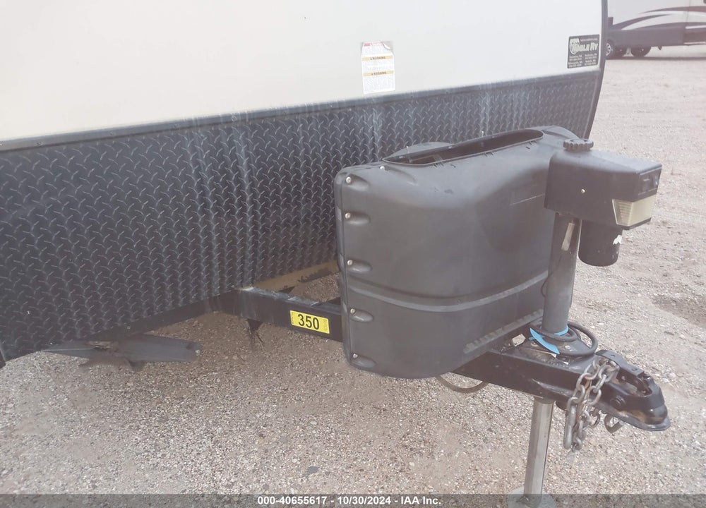 2017 VENTURE SONIC TRAVEL TRAILER VIN: 4EZT21924H4056091