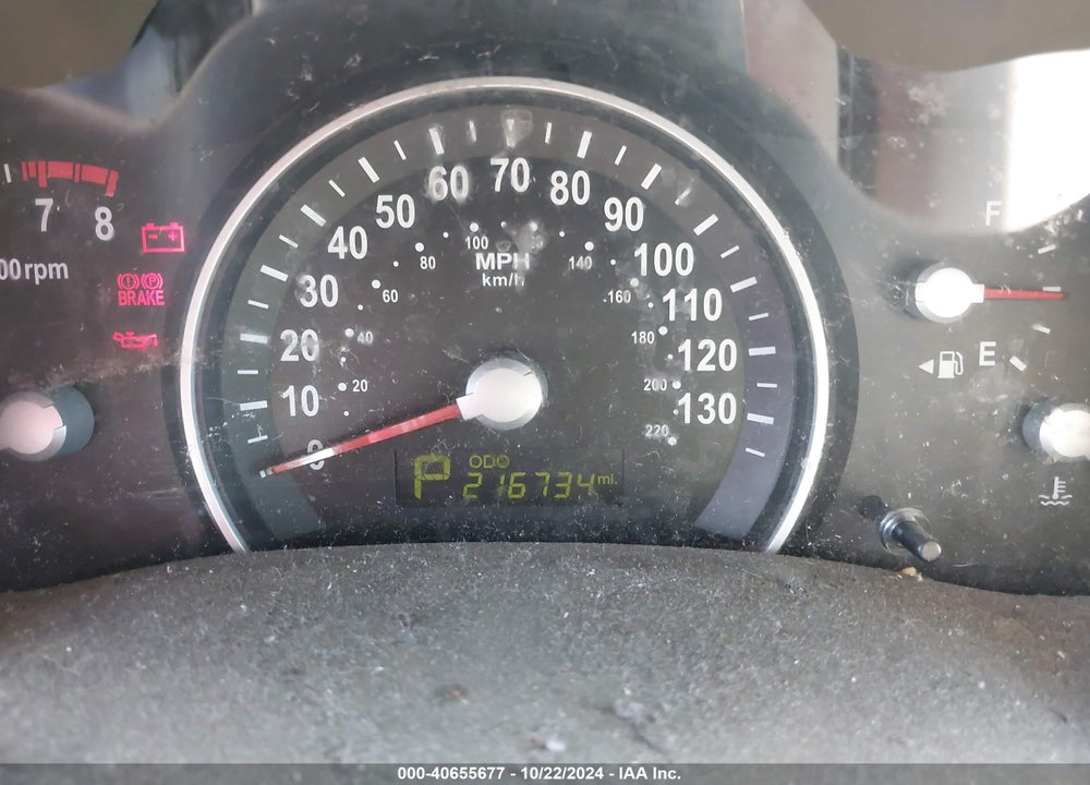 2011 KIA SEDONA LX VIN: KNDMG4C71B6406396