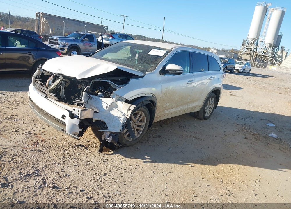 2016 TOYOTA HIGHLANDER LE V6 VIN: 5TDBKRFH5GS256565