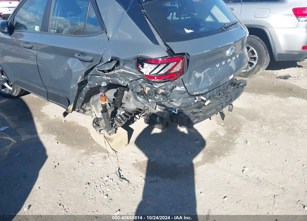 2024 HYUNDAI VENUE LIMITED VIN: KMHRC8A3XRU312849