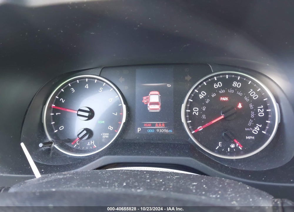 2019 TOYOTA RAV4 XLE VIN: JTMW1RFV7KD509562