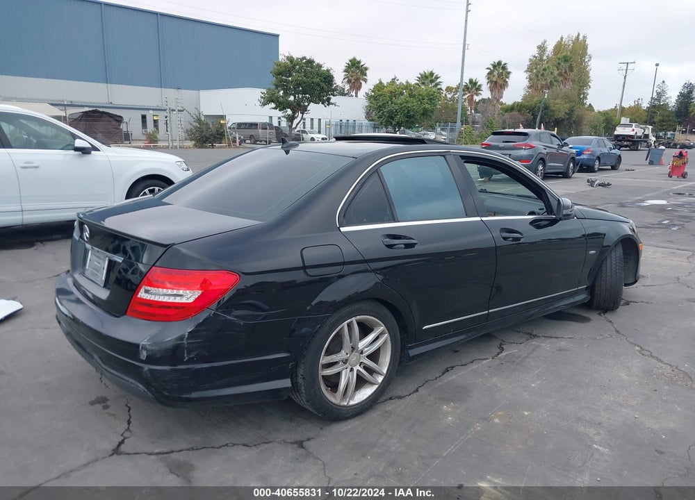 2012 MERCEDES-BENZ C 250 LUXURY/SPORT VIN: WDDGF4HB4CR223366