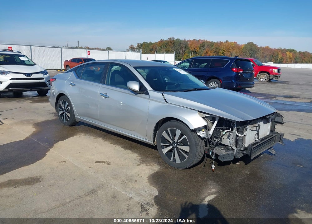 2022 NISSAN ALTIMA SV FWD VIN: 1N4BL4DV2NN323737