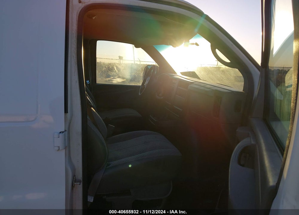 2004 CHEVROLET EXPRESS VIN: 1GCFG15X041222006