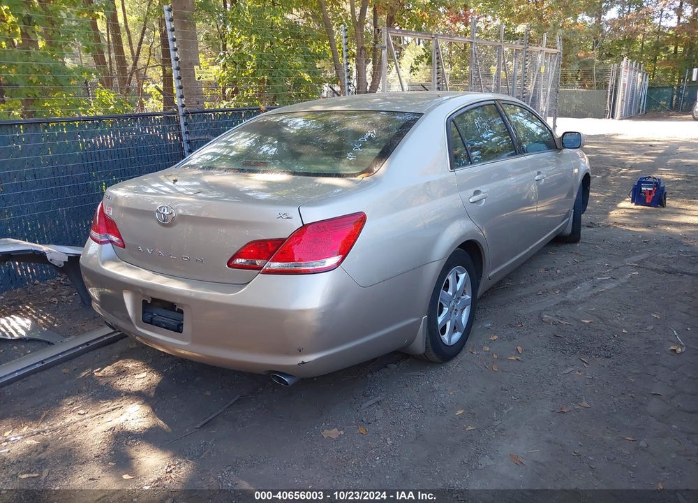 2005 TOYOTA AVALON XL VIN: 4T1BK36B95U033846