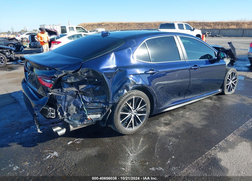 2021 TOYOTA CAMRY SE VIN: 4T1T11AK8MU538004
