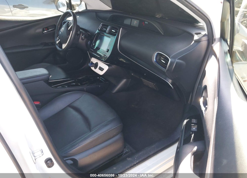 2018 TOYOTA PRIUS THREE TOURING VIN: JTDKARFU8J3059639
