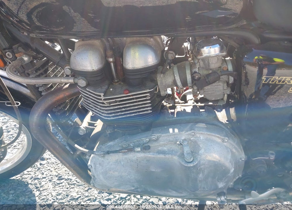 2010 TRIUMPH MOTORCYCLE THRUXTON 900 VIN: SMT920K11AT433237