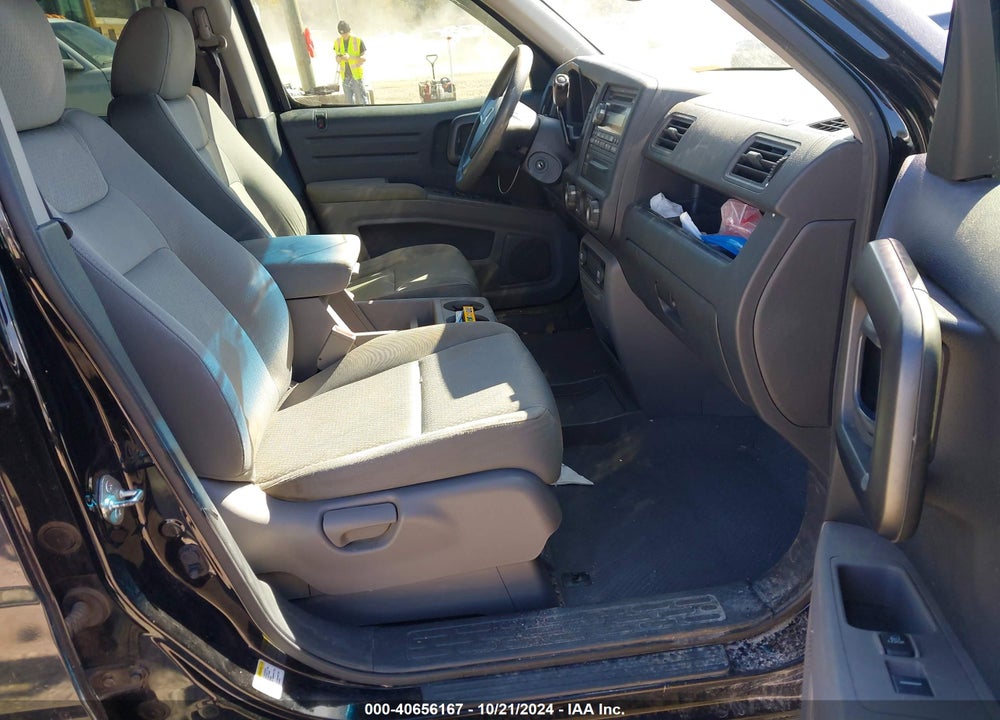 2011 HONDA RIDGELINE RT VIN: 5FPYK1F26BB003718