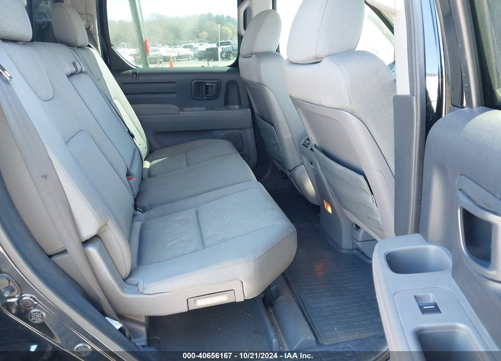 2011 HONDA RIDGELINE RT VIN: 5FPYK1F26BB003718