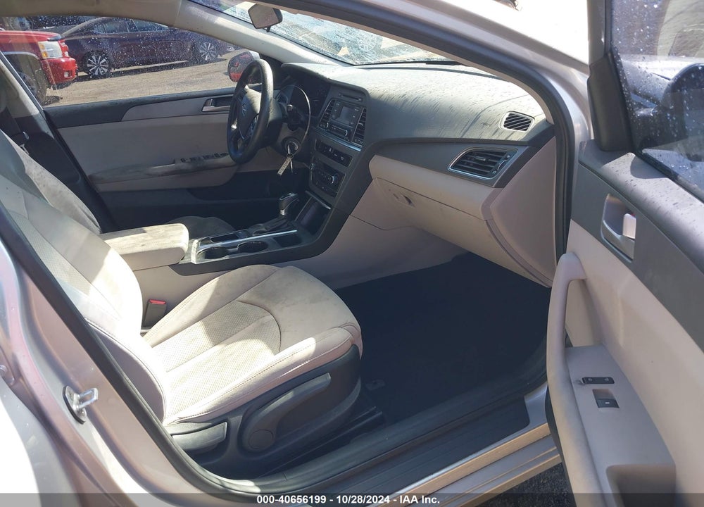2017 HYUNDAI SONATA VIN: 5NPE24AF6HH492851