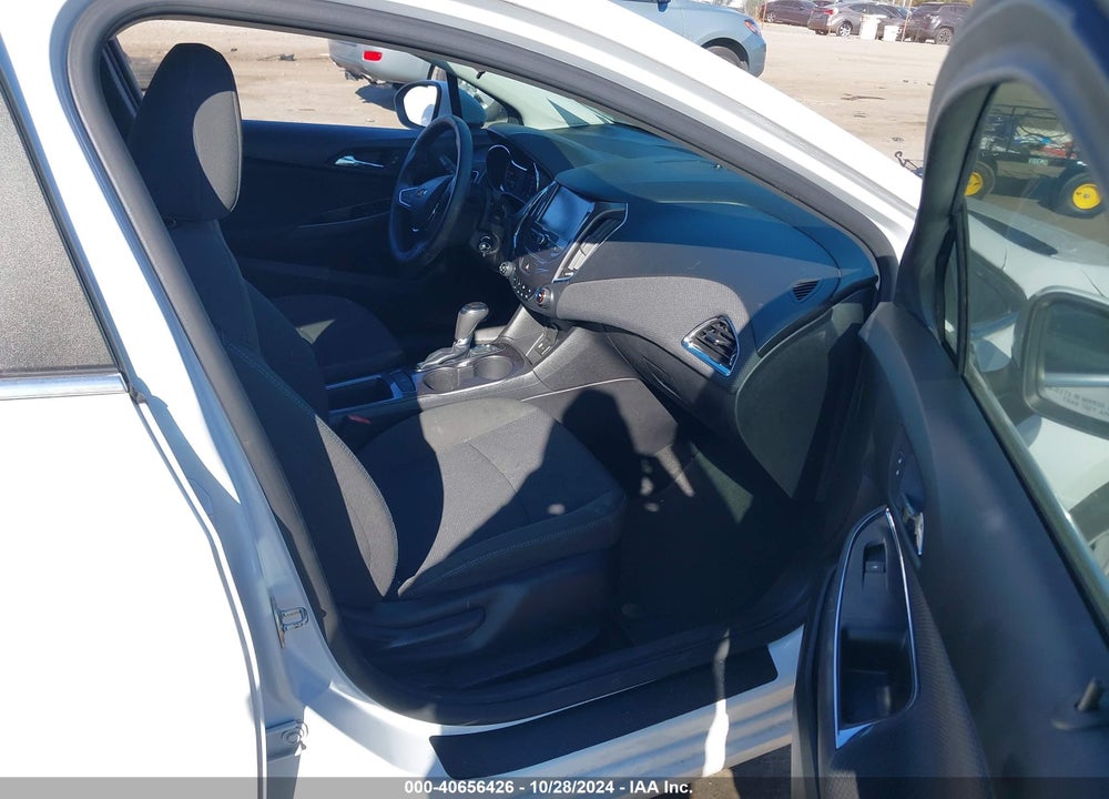 2017 CHEVROLET CRUZE LT AUTO VIN: 1G1BE5SM3H7138554