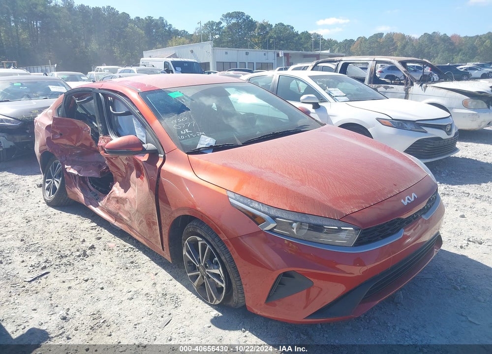 2023 KIA FORTE LXS VIN: 3KPF24AD2PE560777