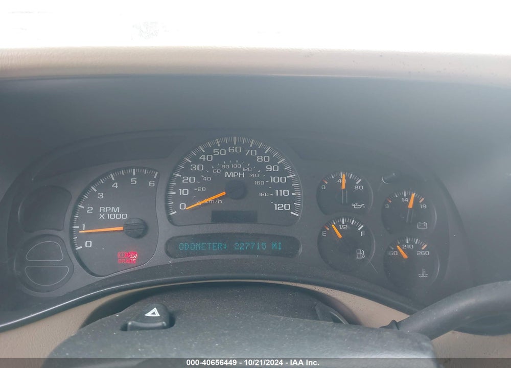 2003 CHEVROLET SUBURBAN 1500 LT VIN: 1GNEC16Z83J259320