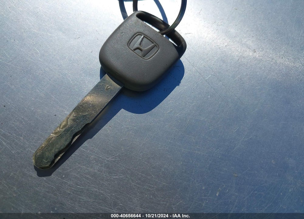 2004 HONDA ACCORD 3.0 EX VIN: 1HGCM82694A004308