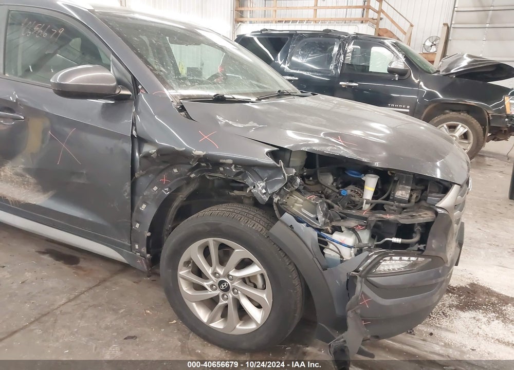 2017 HYUNDAI TUCSON SE VIN: KM8J3CA46HU390374