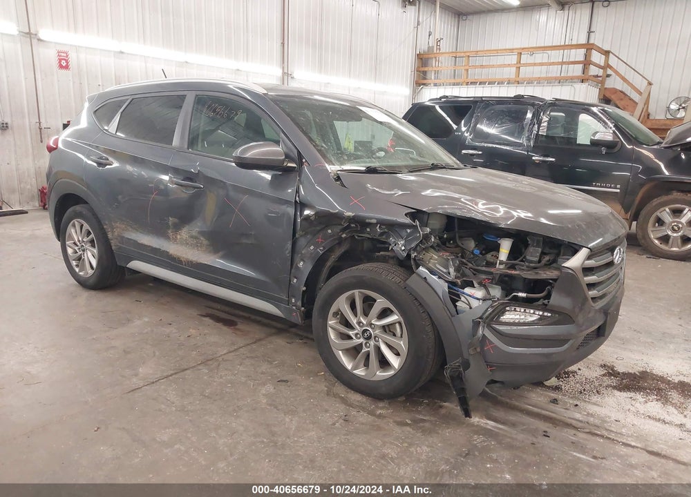 2017 HYUNDAI TUCSON SE VIN: KM8J3CA46HU390374
