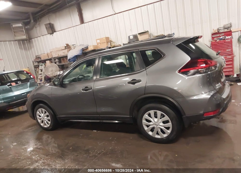 2019 NISSAN ROGUE S VIN: 5N1AT2MV2KC781680