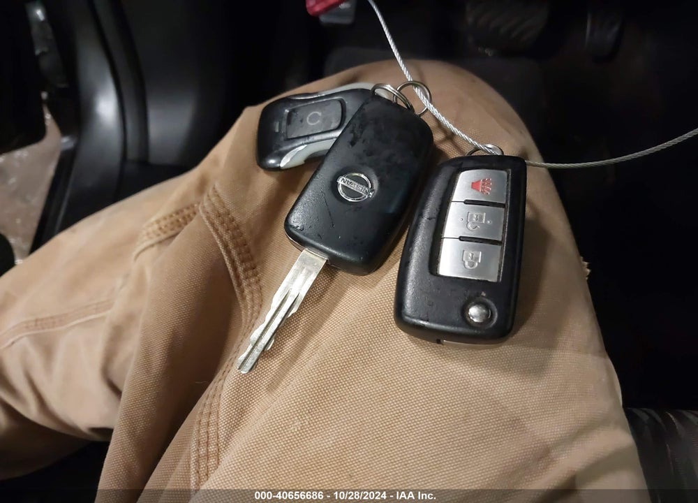 2019 NISSAN ROGUE S VIN: 5N1AT2MV2KC781680