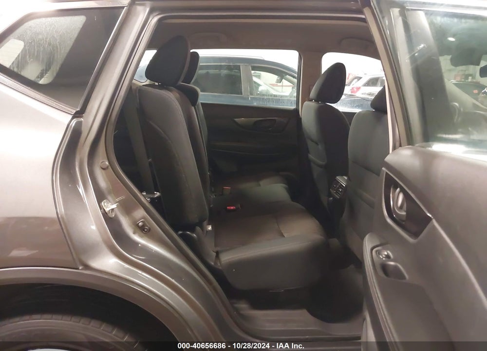 2019 NISSAN ROGUE S VIN: 5N1AT2MV2KC781680