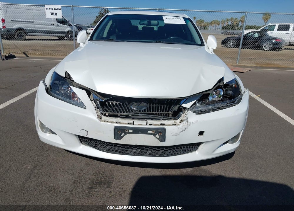 2009 LEXUS IS 250 VIN: JTHCK262192031415