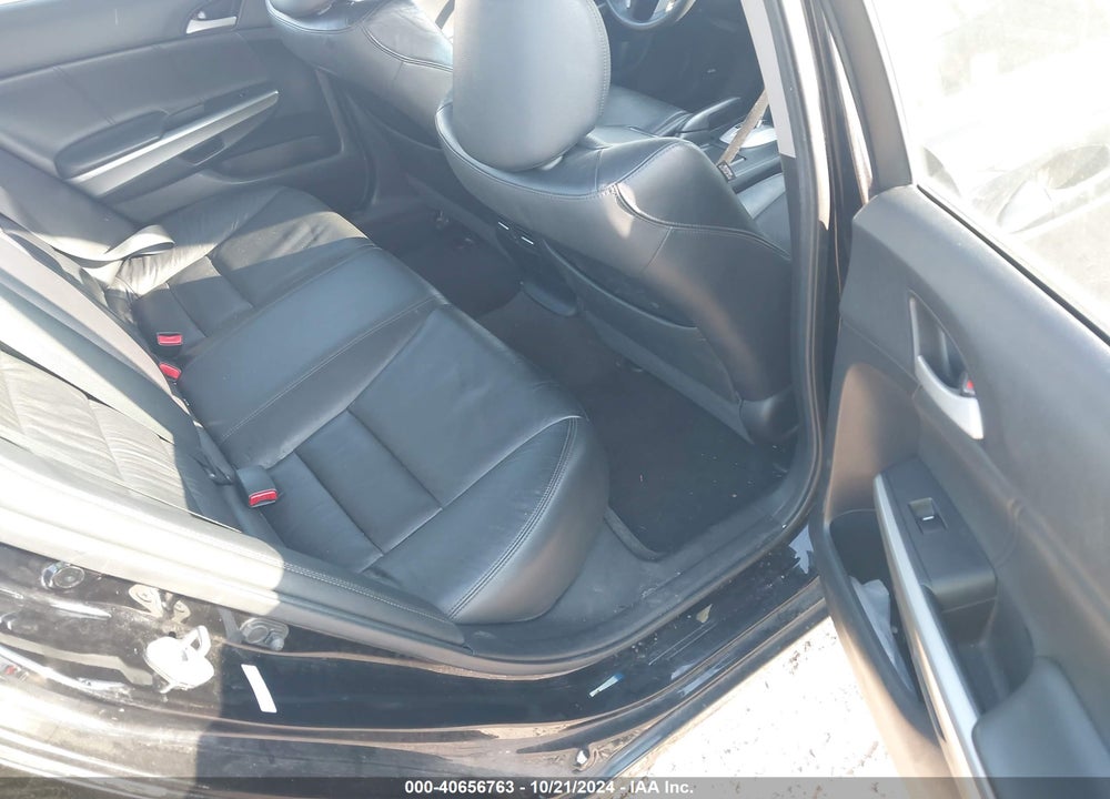 2010 HONDA ACCORD 2.4 EX-L VIN: 1HGCP2F80AA188646