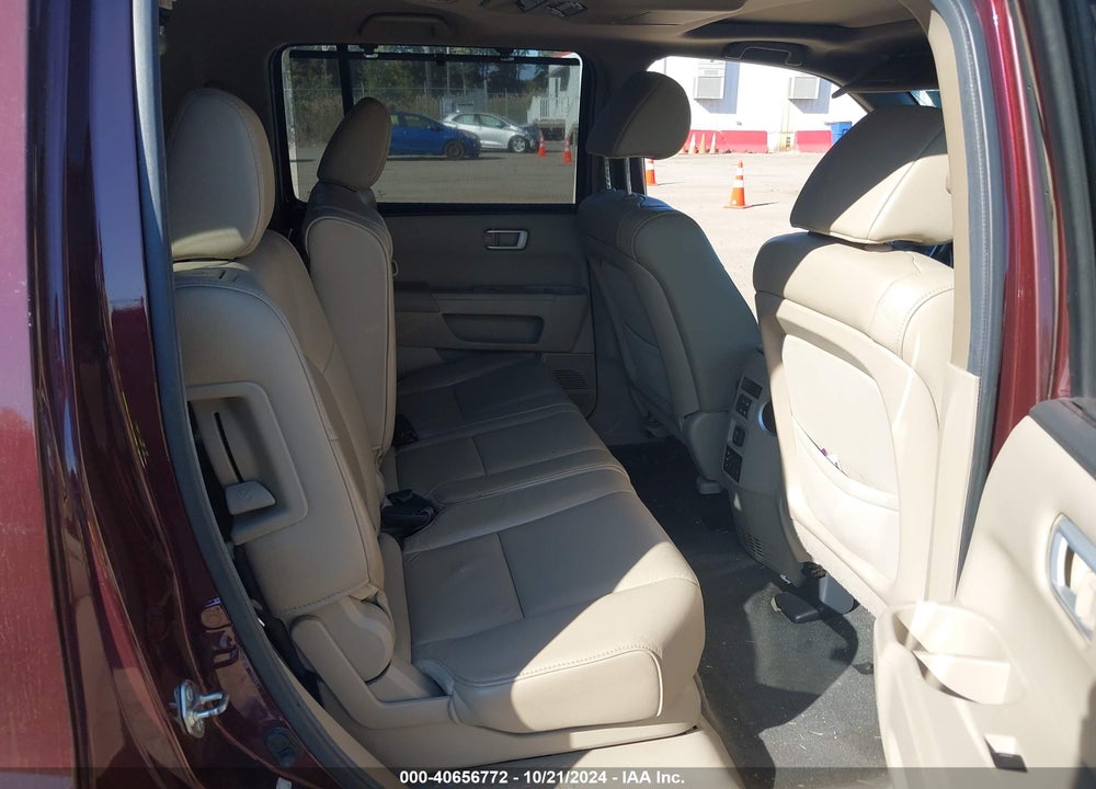 2013 HONDA PILOT TOURING VIN: 5FNYF4H97DB026467