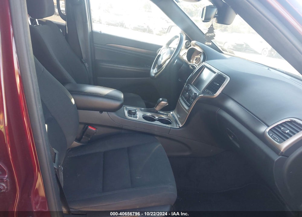 2016 JEEP GRAND CHEROKEE LAREDO VIN: 1C4RJFAG0GC420689
