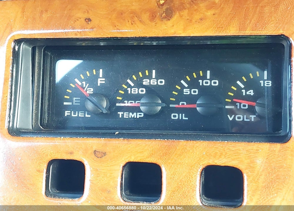 1987 CHEVROLET CORVETTE VIN: 1G1YY318XH5124673